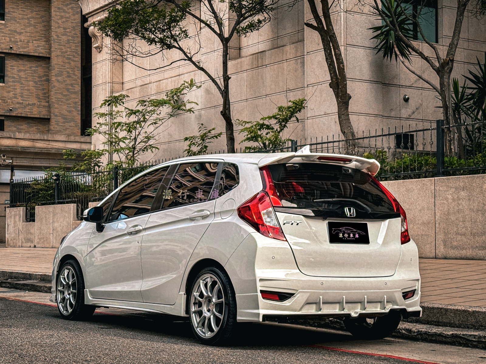 2019 Honda Fit Photo 3