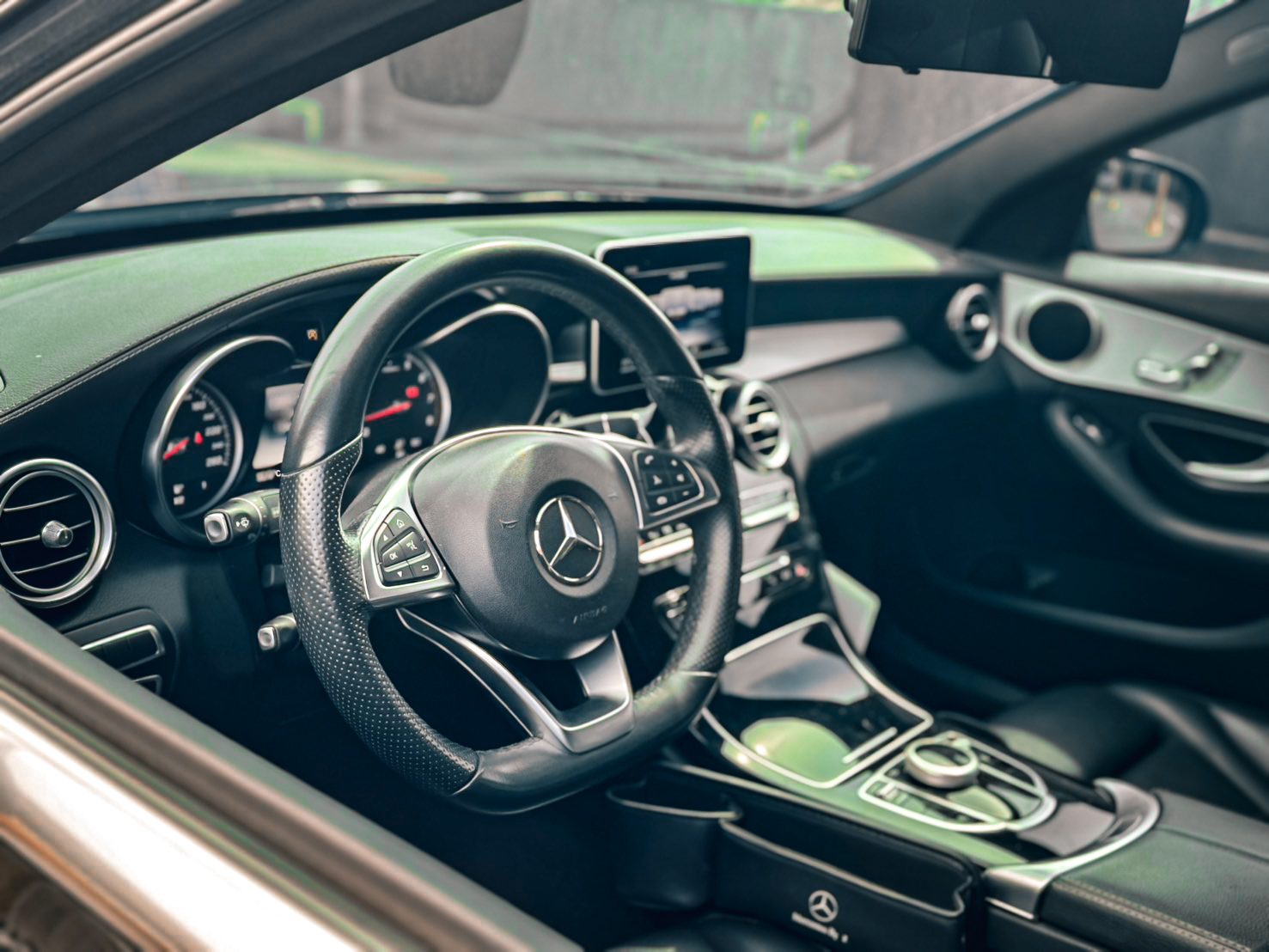2015 Mercedes-Benz C250 AMG 照片 9