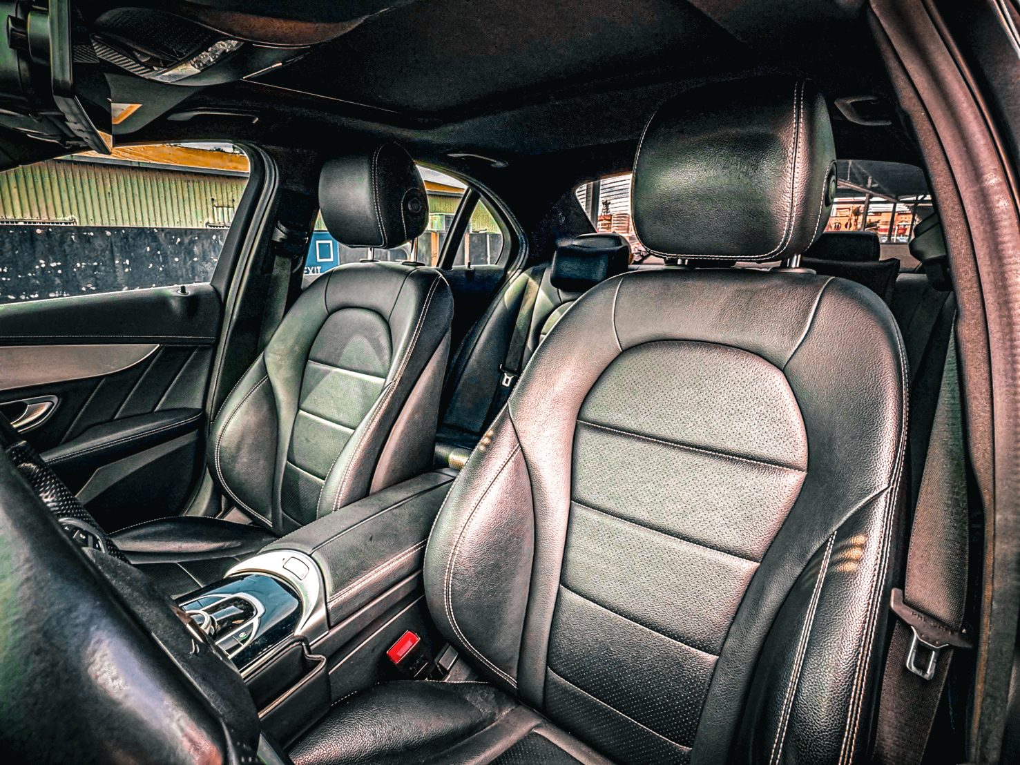 2015 Mercedes-Benz C250 AMG 照片 11