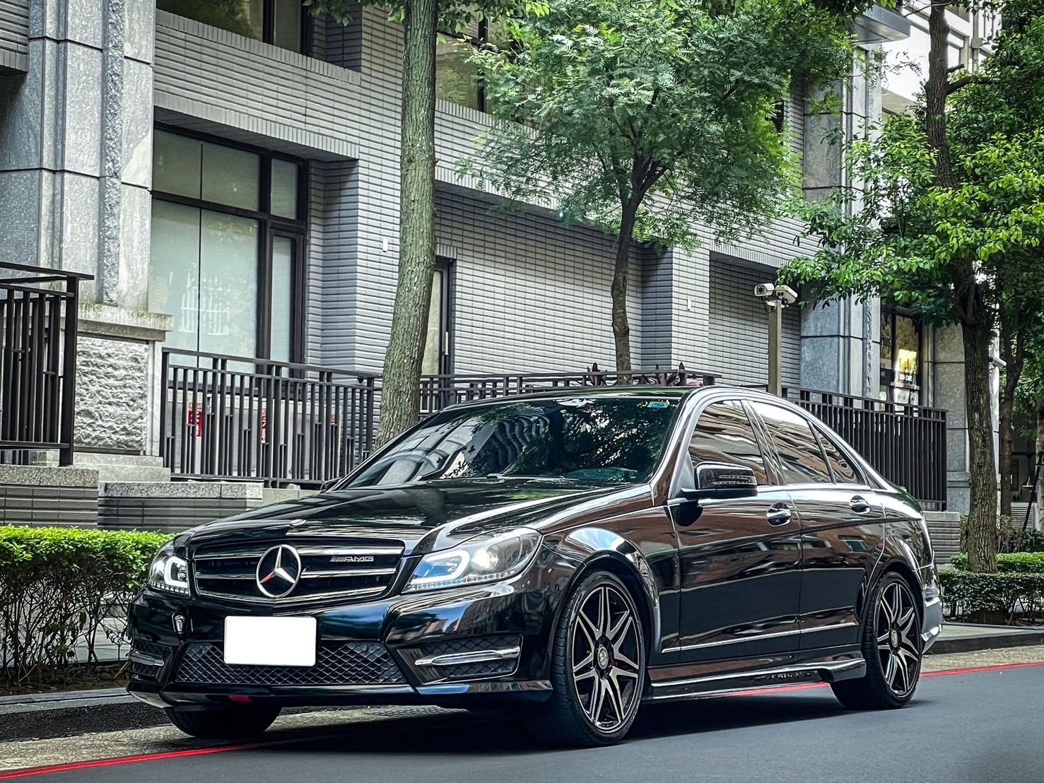 2013 Mercedes-Benz C250 Plus AMG C-Class Photo 1