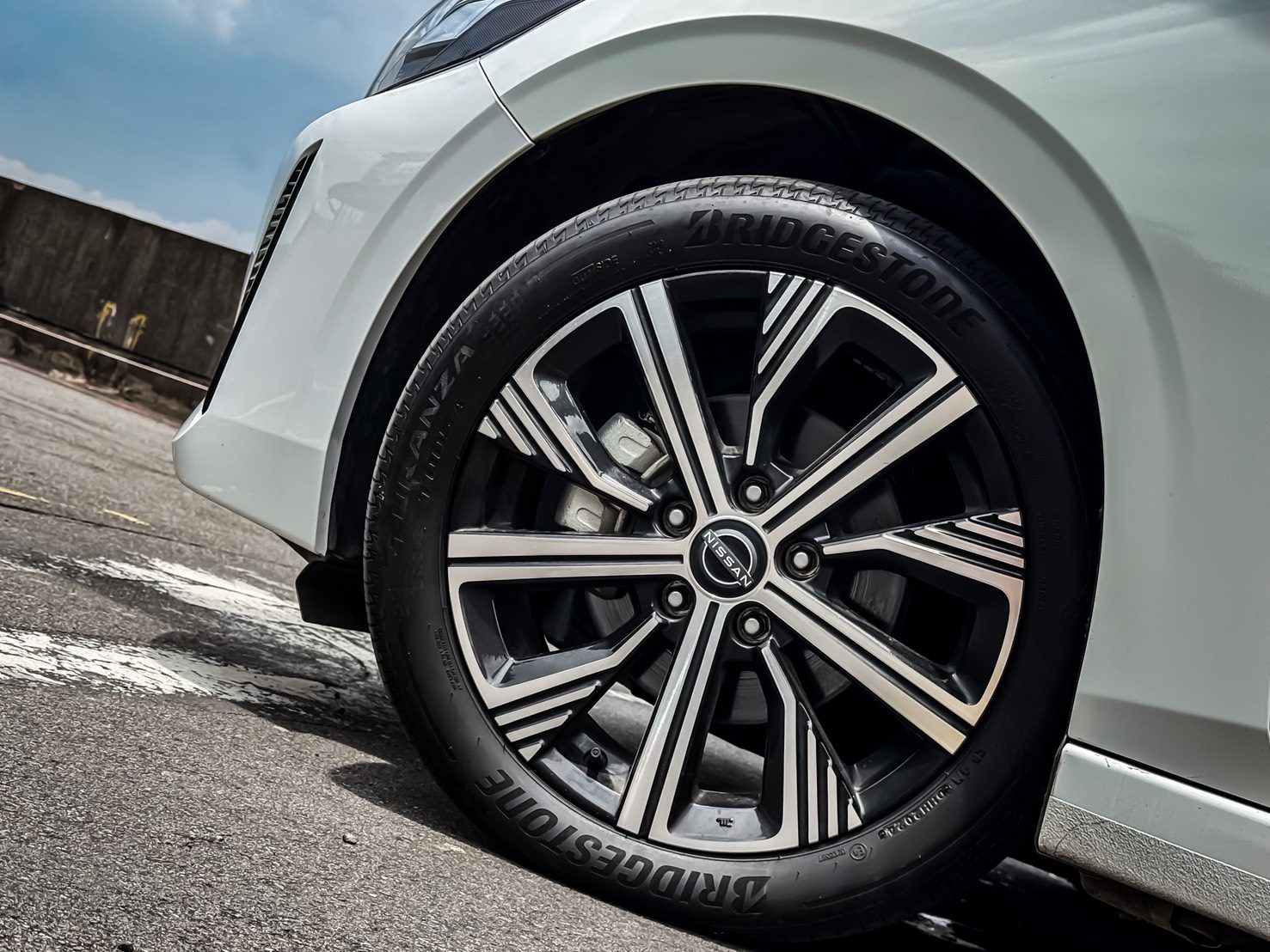 2024 Nissan BOSE Photo 11