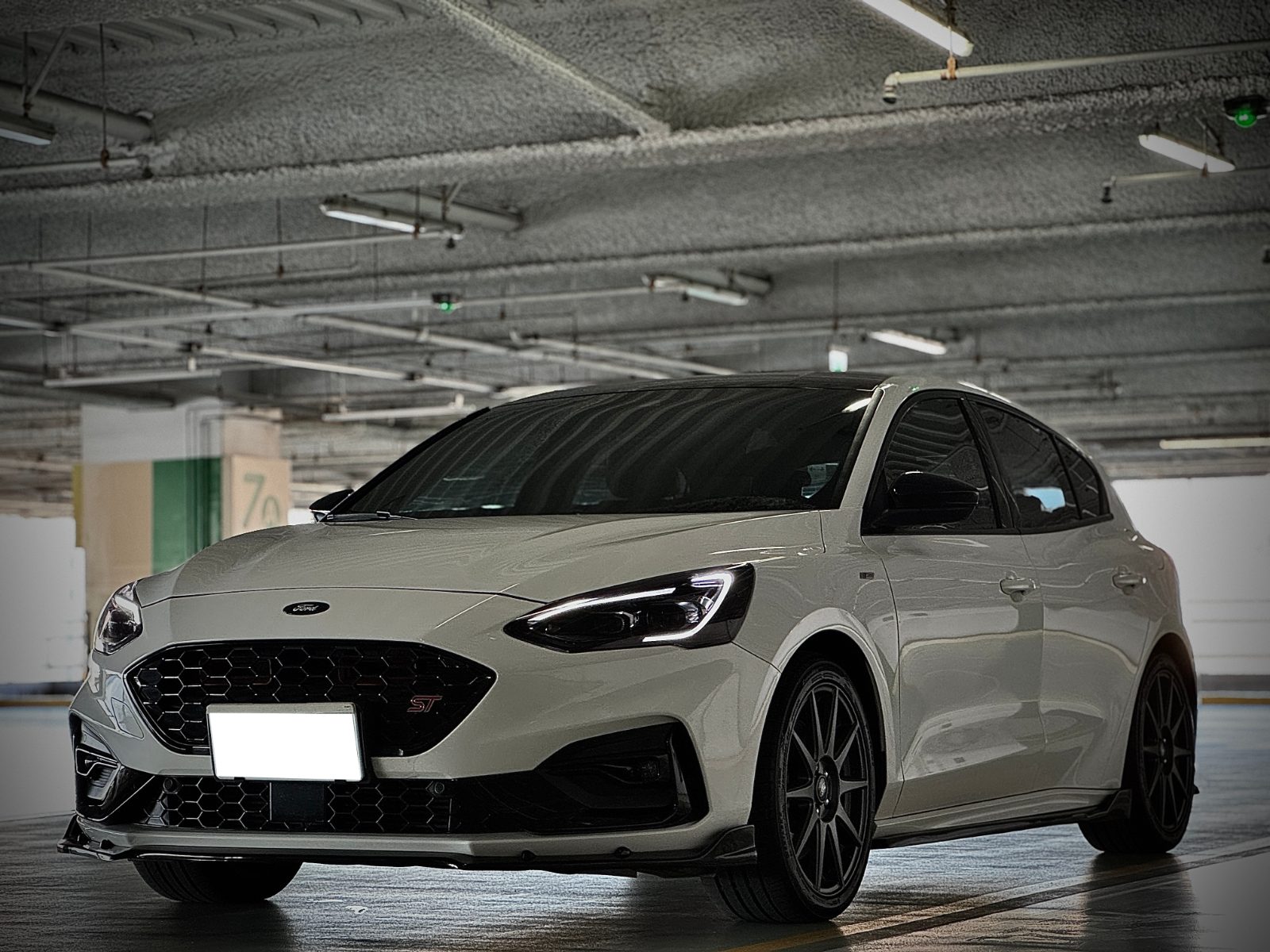 2022 Ford Focus Lommel X Photo 2