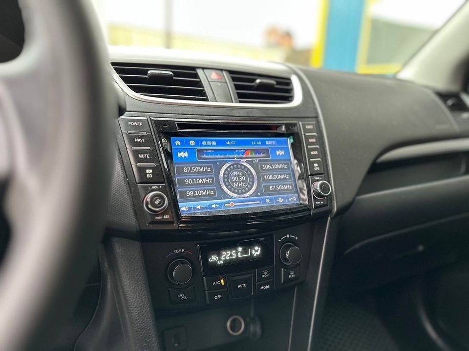 2014 Suzuki Swift 1.2 Photo 3