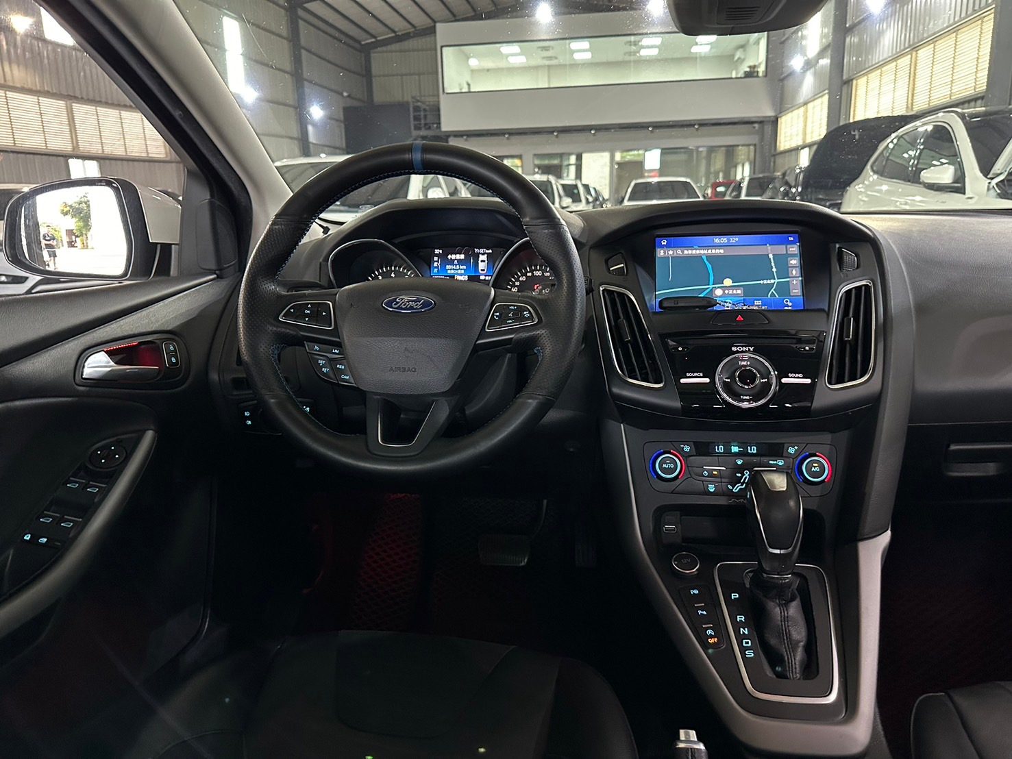 2018 Ford Focus 1.5 頂 照片 12