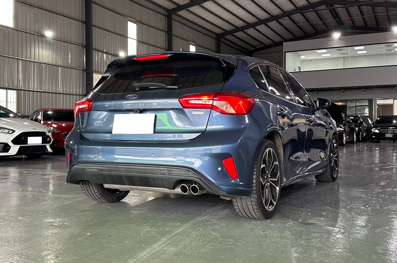 2019 Ford Stline 1.5 Focus Photo 3