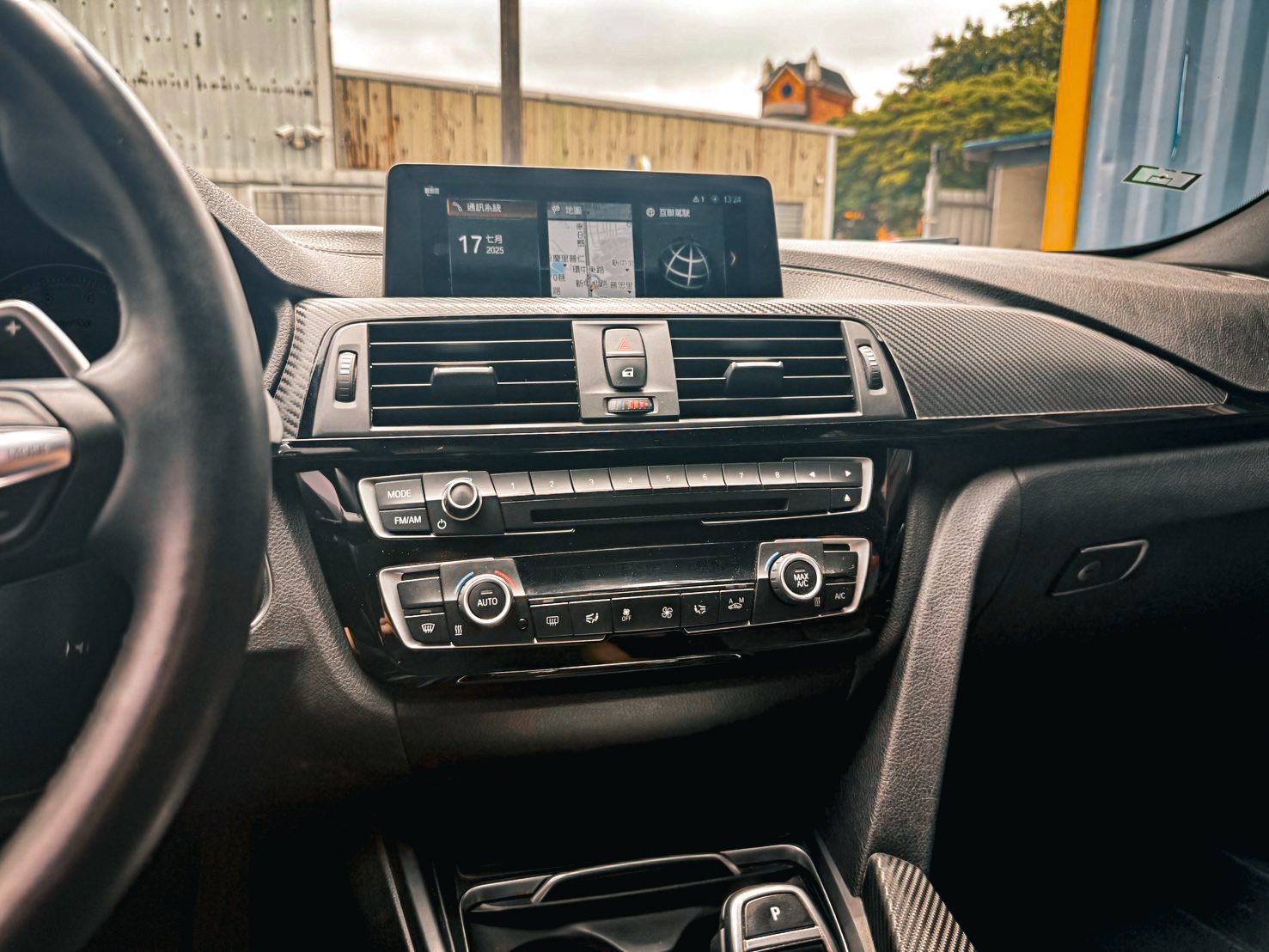 2018 BMW 320i M 3 Series Photo 6