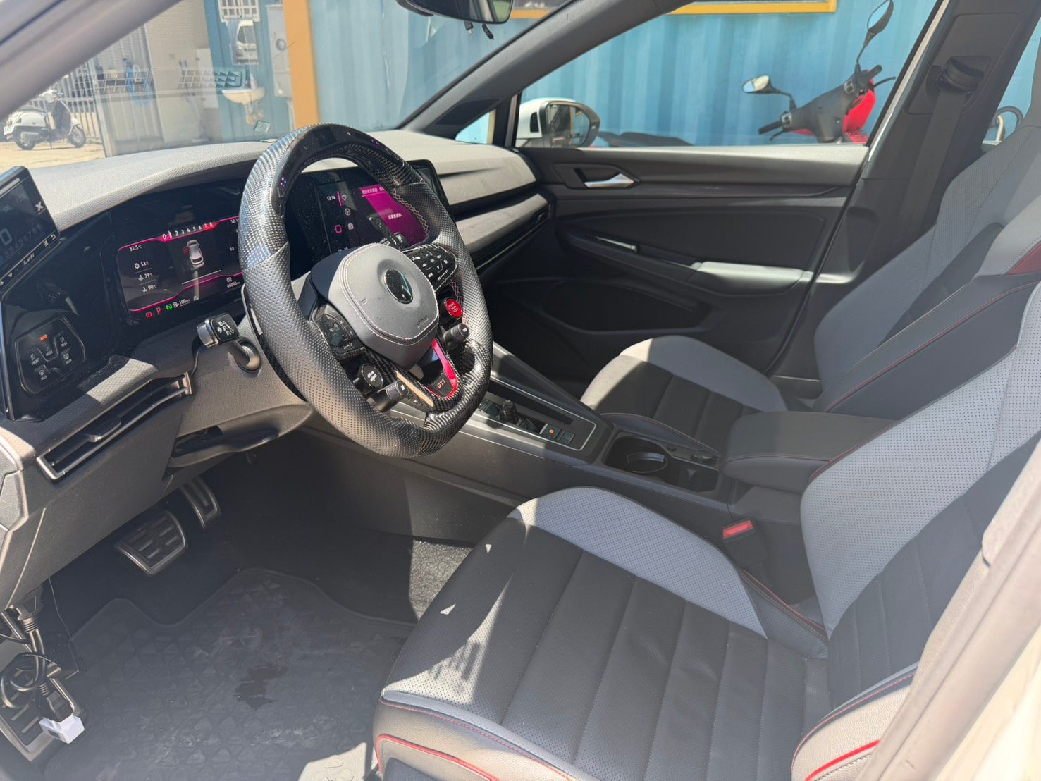 2021 Volkswagen GTI Photo 7
