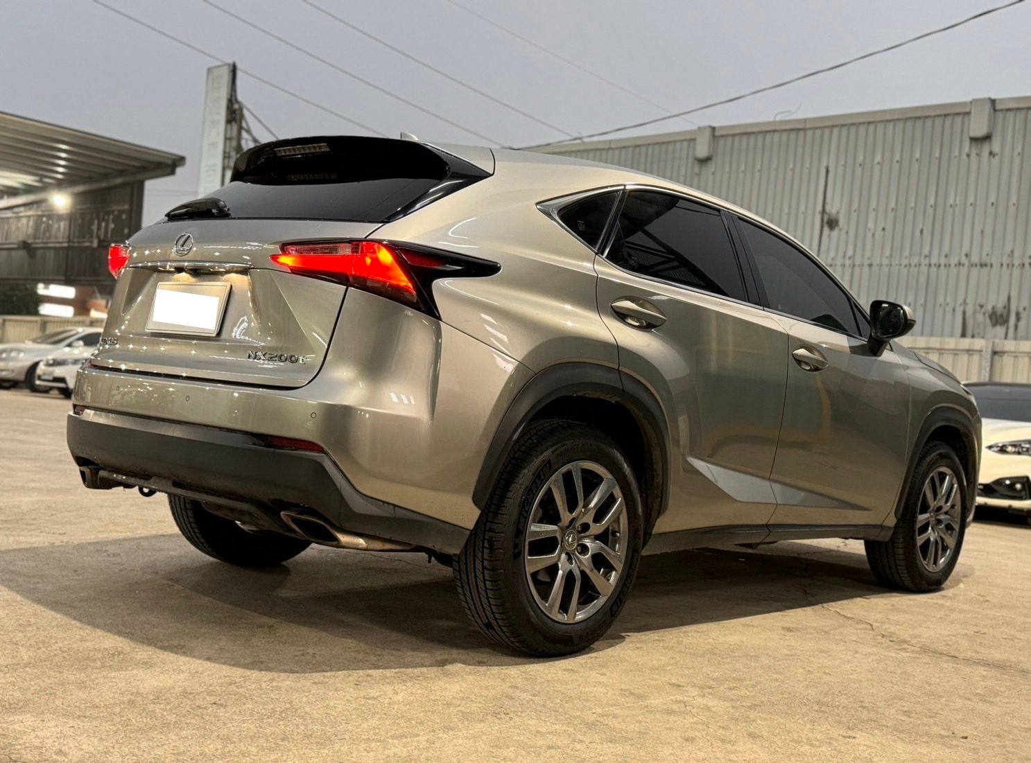 2015 Lexus NX200T 鈦 照片 4