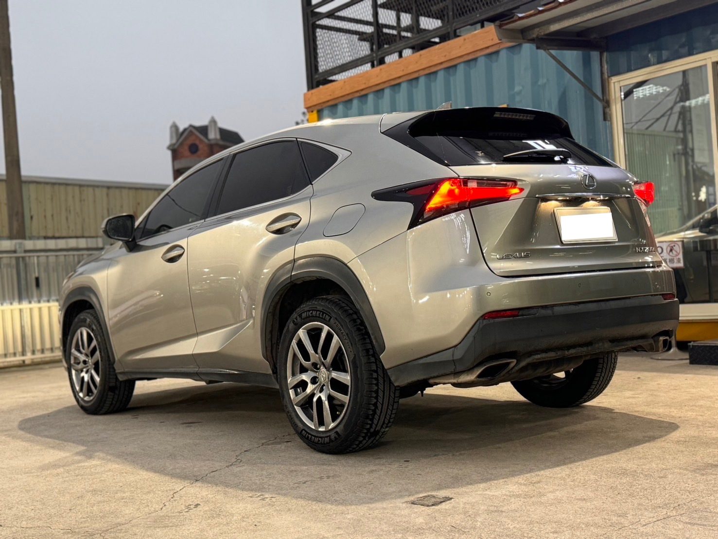 2015 Lexus NX200T 鈦 照片 3