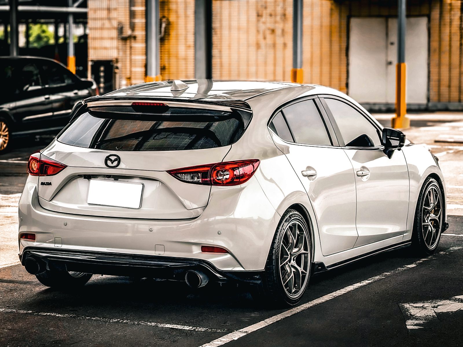 2017 Mazda 3 BBS Photo 3