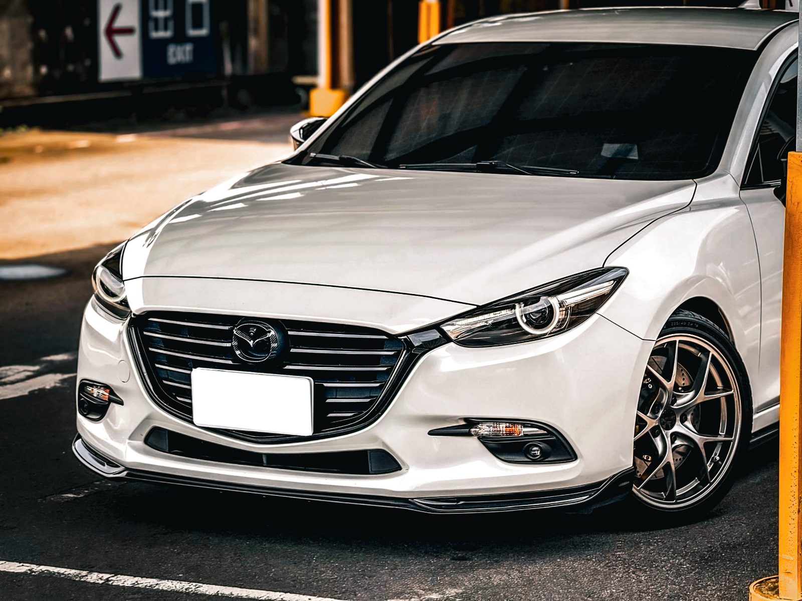 2017 Mazda 3 BBS Photo 2