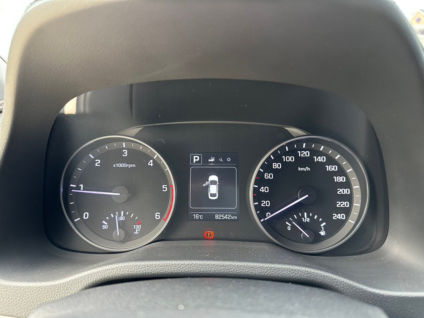 2017 Hyundai Elantra 柴 照片 10