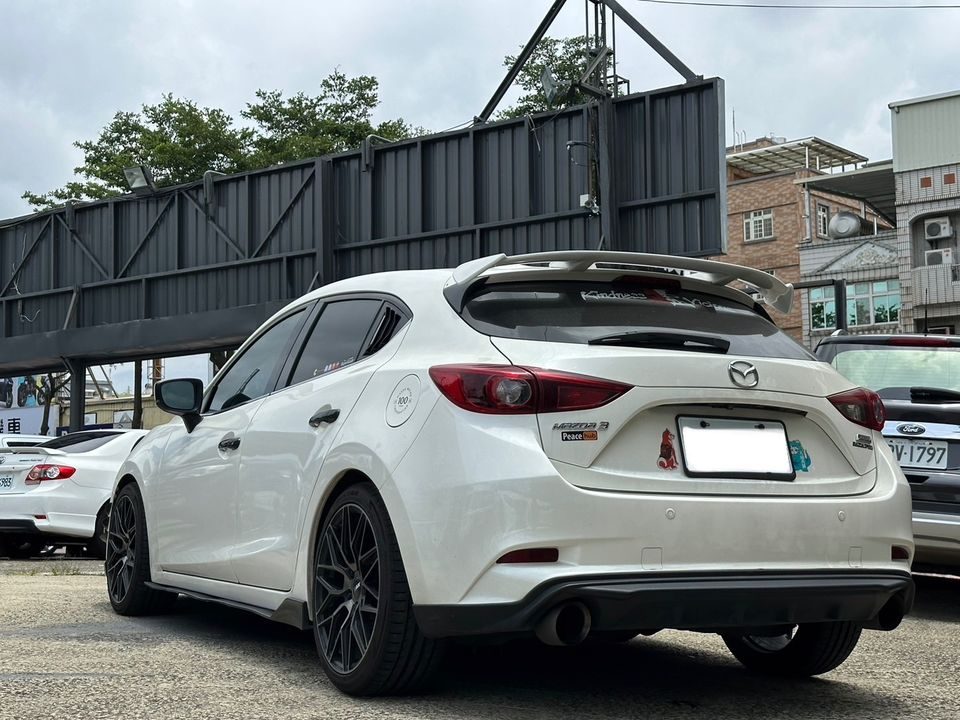 2016 Mazda 3 Bose Photo 4