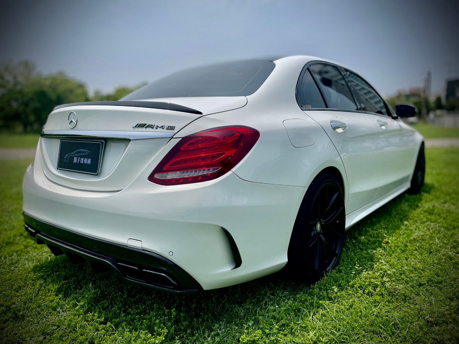 2016 Mercedes-Benz C300 Photo 3