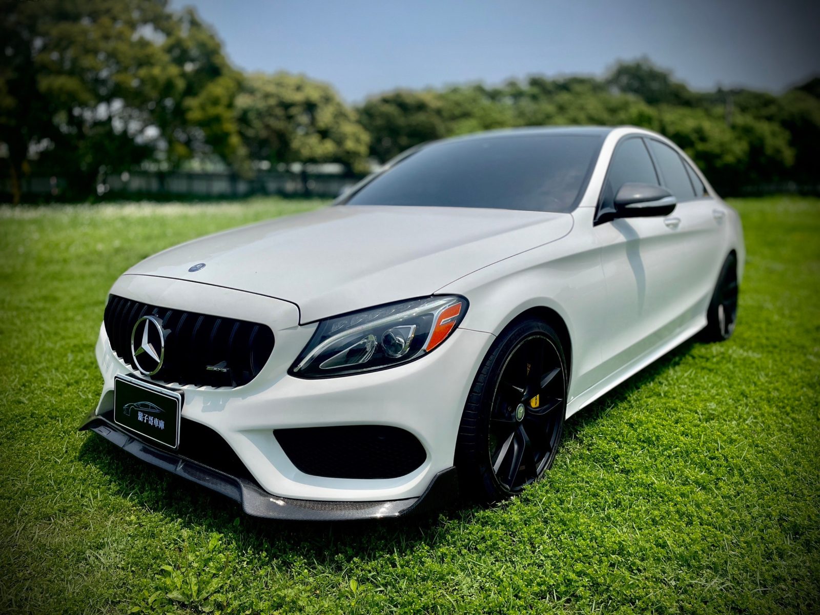2016 Mercedes-Benz C300 Photo 1