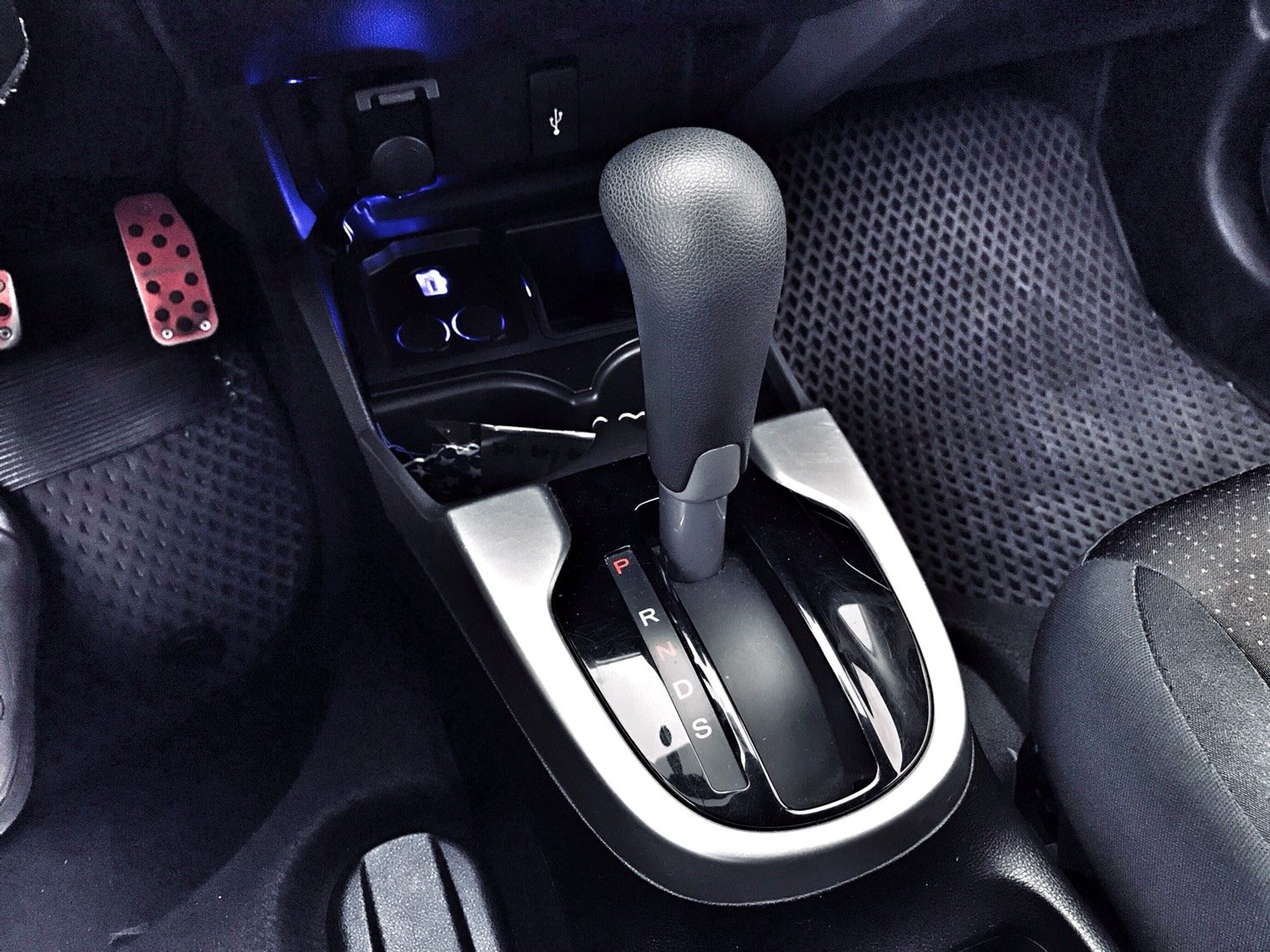2016 Honda FIT Photo 9