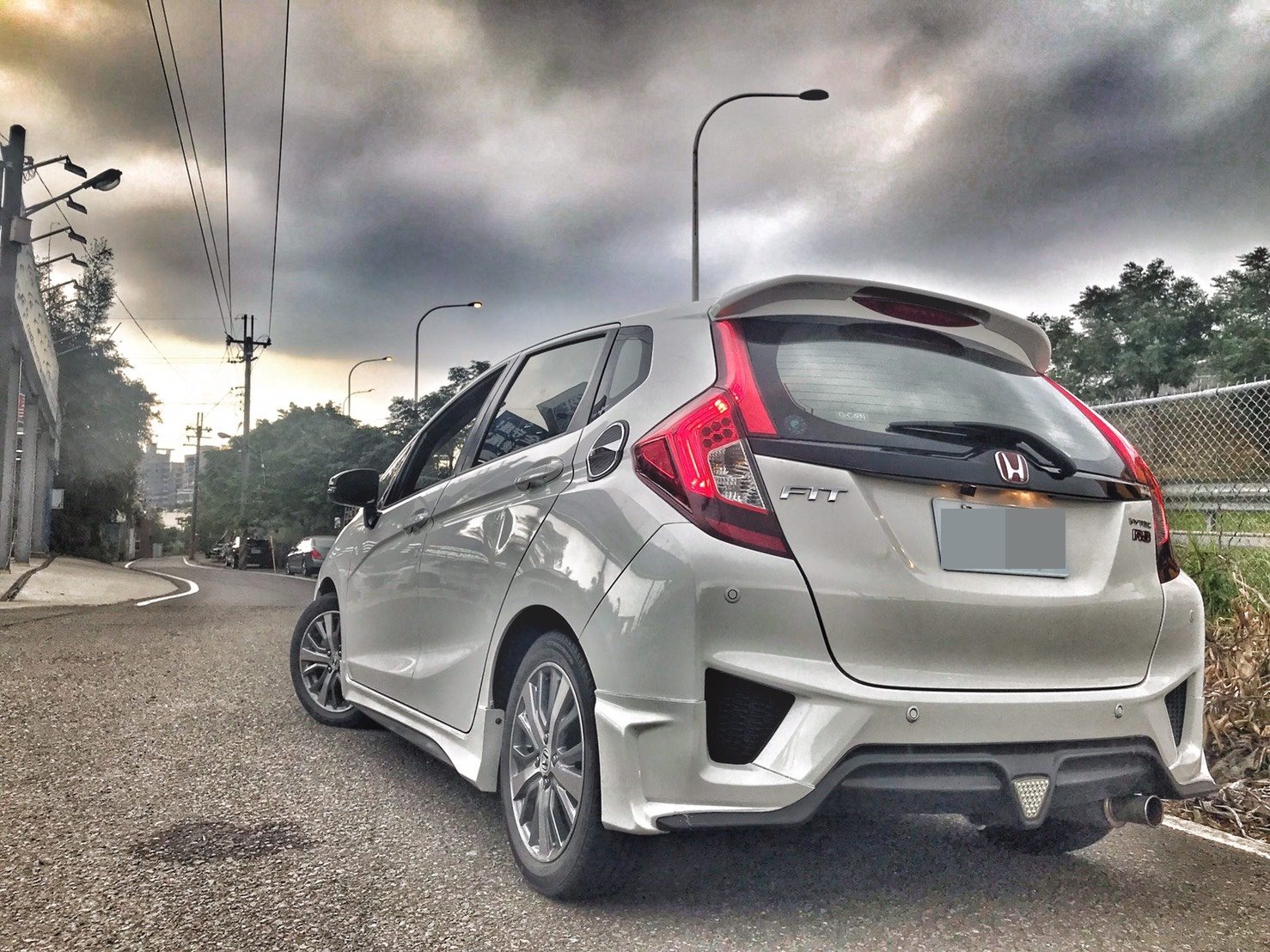 2016 Honda FIT Photo 3