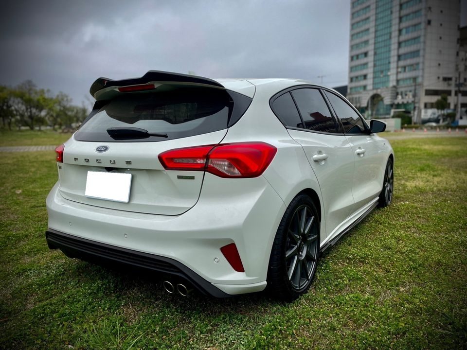 2021 Ford Focus Lommel X 照片 3