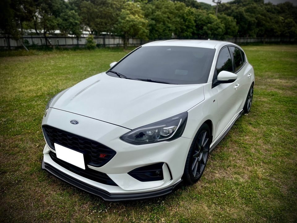 2021 Ford Focus Lommel X 照片 2