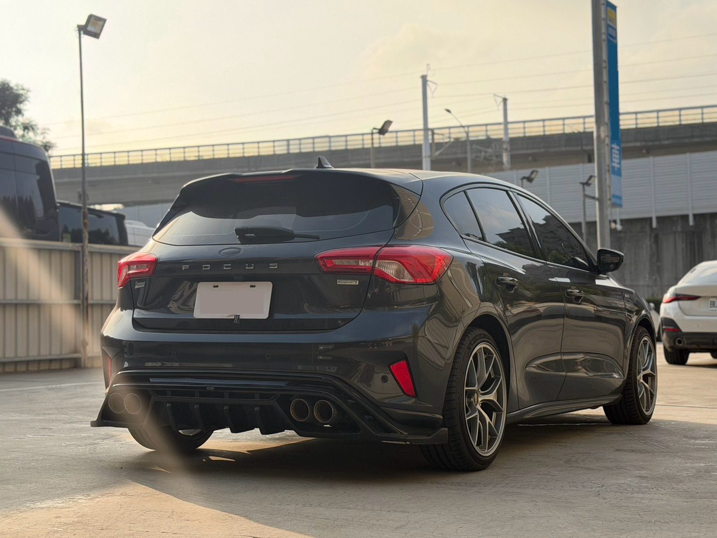 2021 Ford Focus Lommel Photo 3