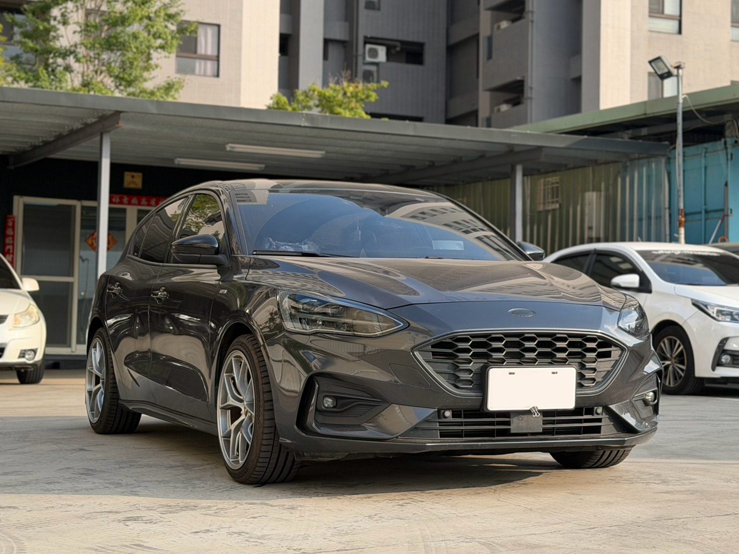 2021 Ford Focus Lommel Photo 1
