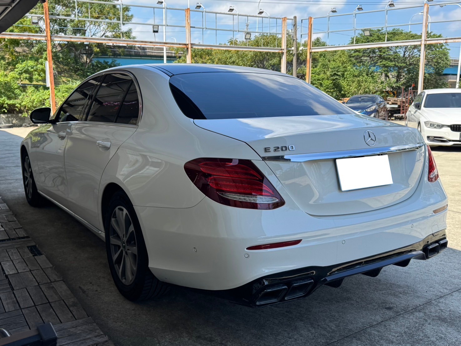 2018 M-Benz E200 照片 3