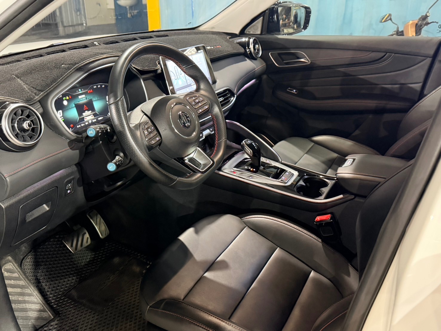 2023 MG HS 1.5 Photo 5