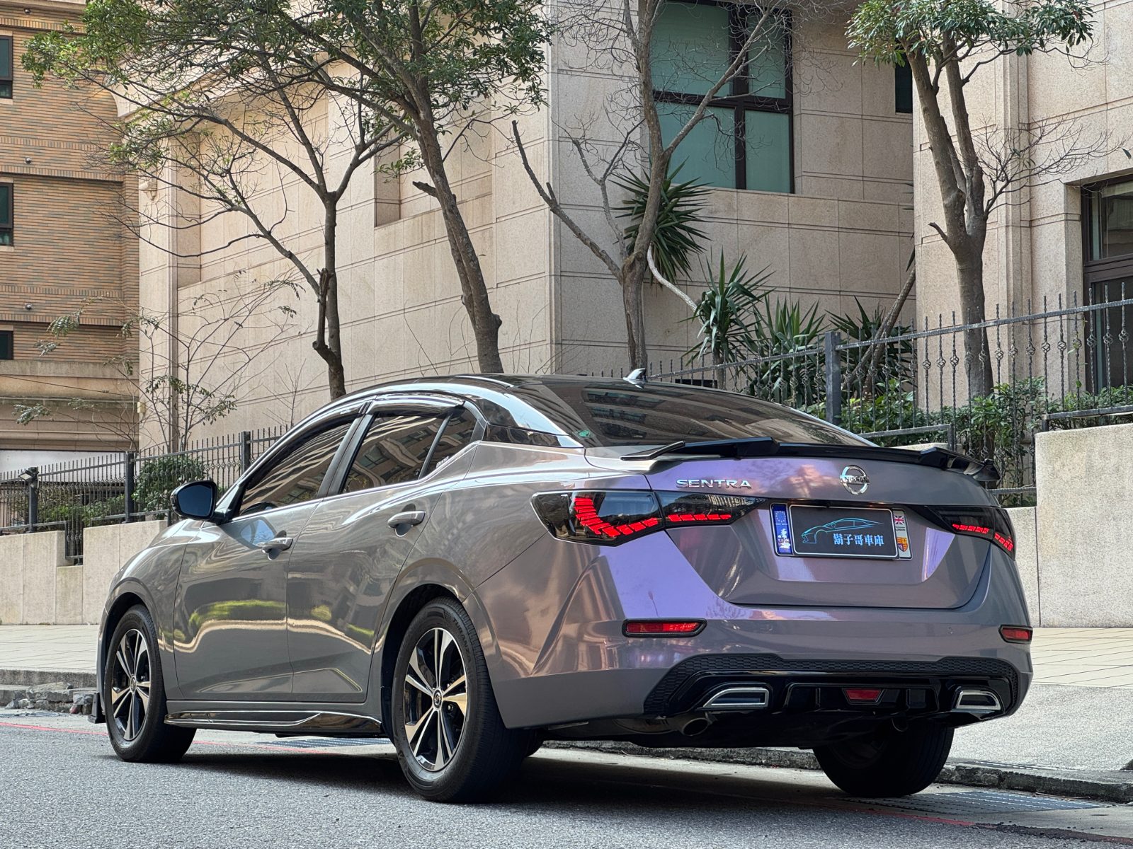 2022 Nissan Sentra 包膜 照片 4