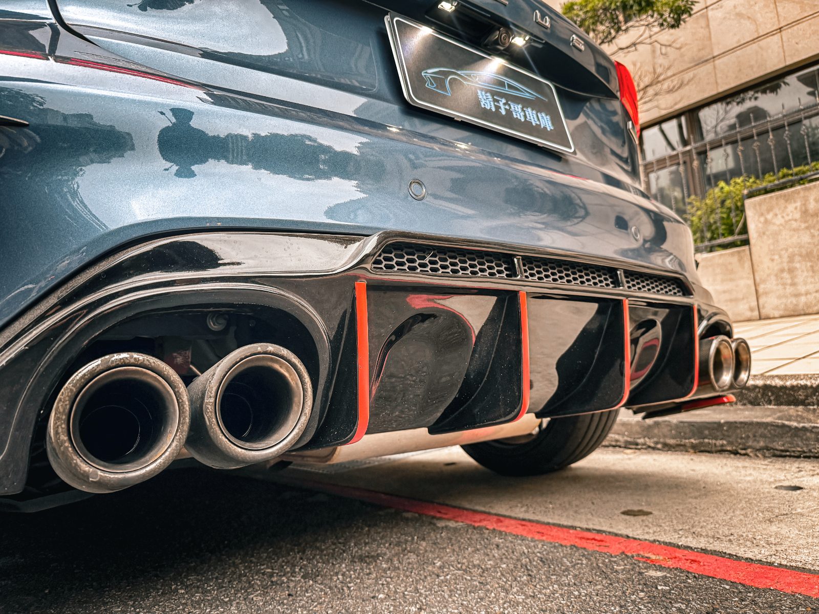 2019 Ford Focus ST-Line Photo 5