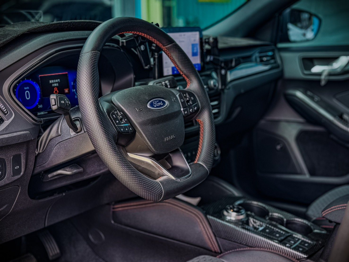 2022 Ford Forcus Lommel X 4D Photo 5