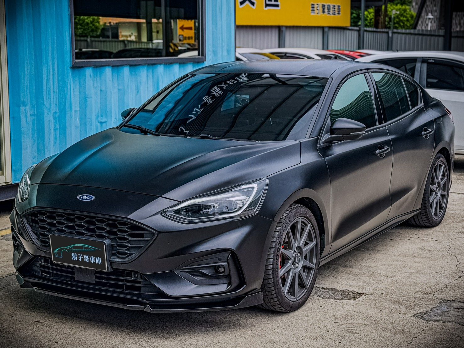 2022 Ford Forcus Lommel X 4D Photo 2