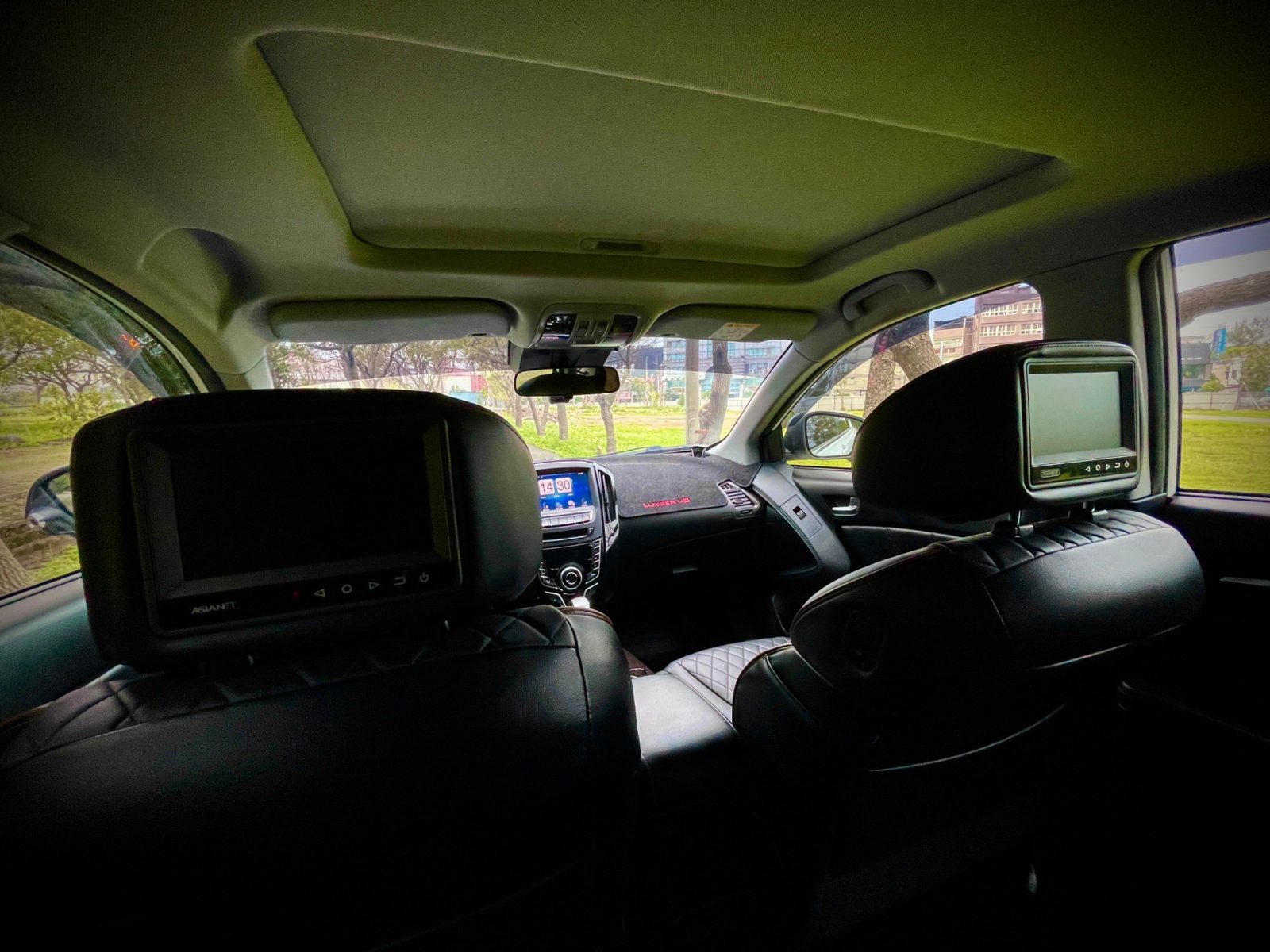2016 Luxgen U6 ECO Photo 6