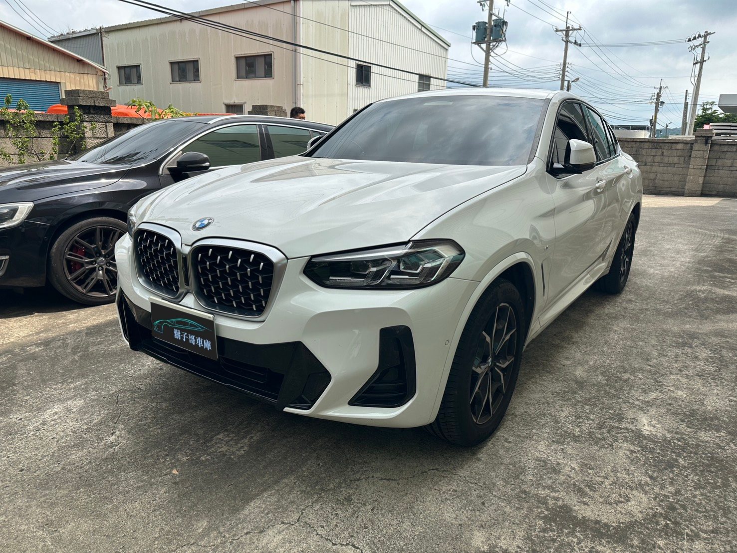 2022 BMW X4 30i Photo 1
