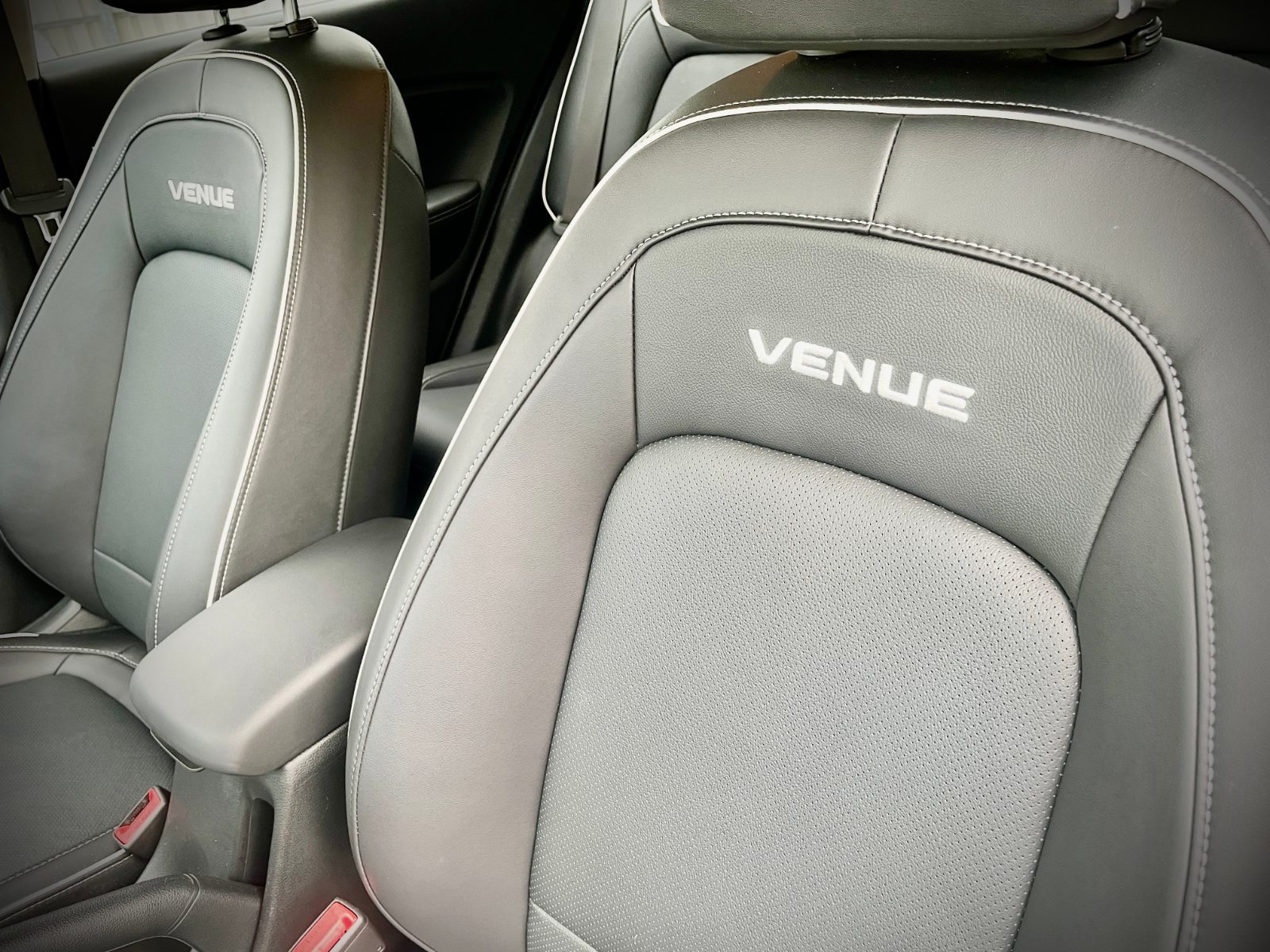 2022 Hyundai VENUE1.6 照片 12