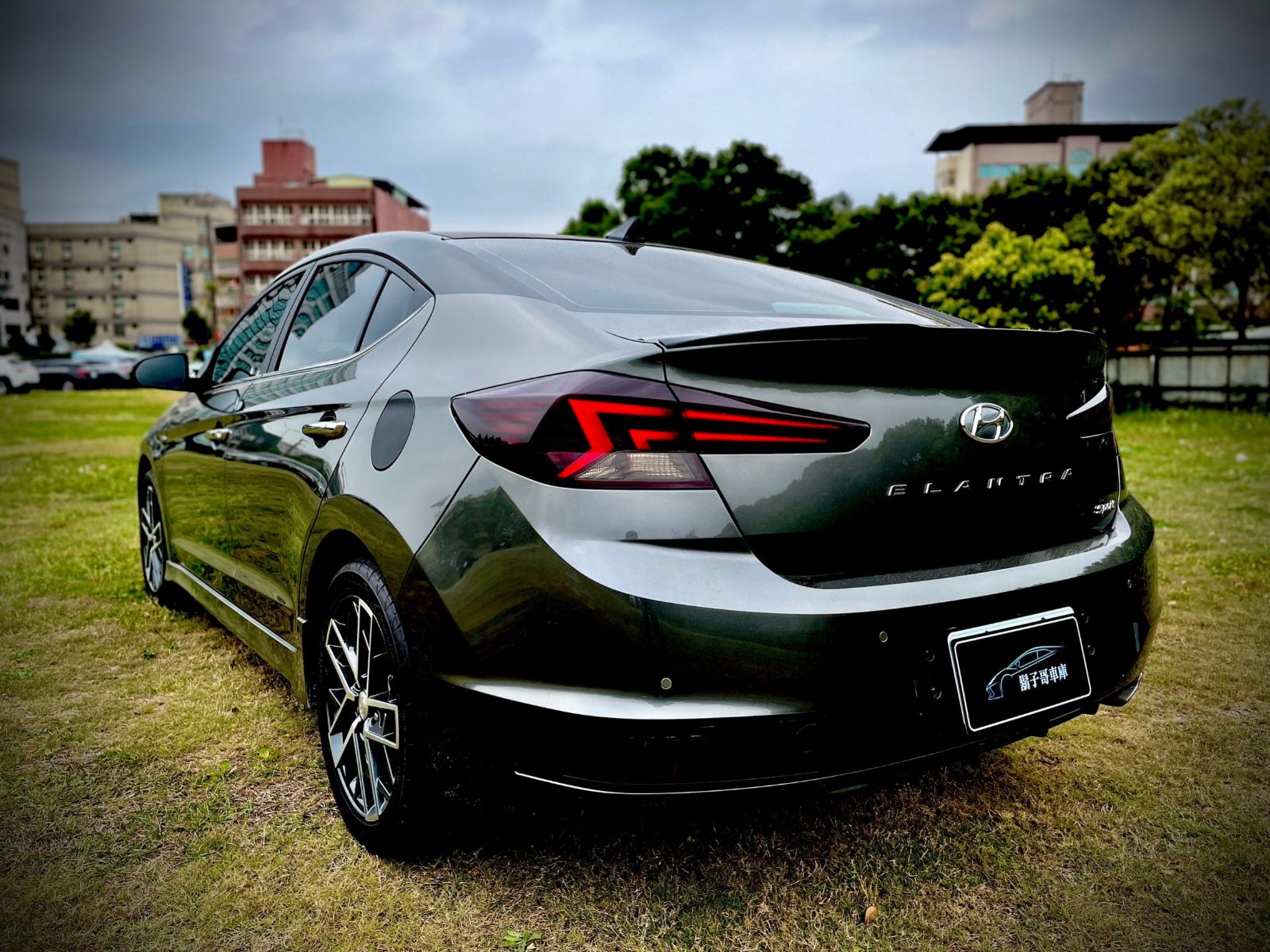 2020 Hyundai Elantra Sport 1.6 Photo 4