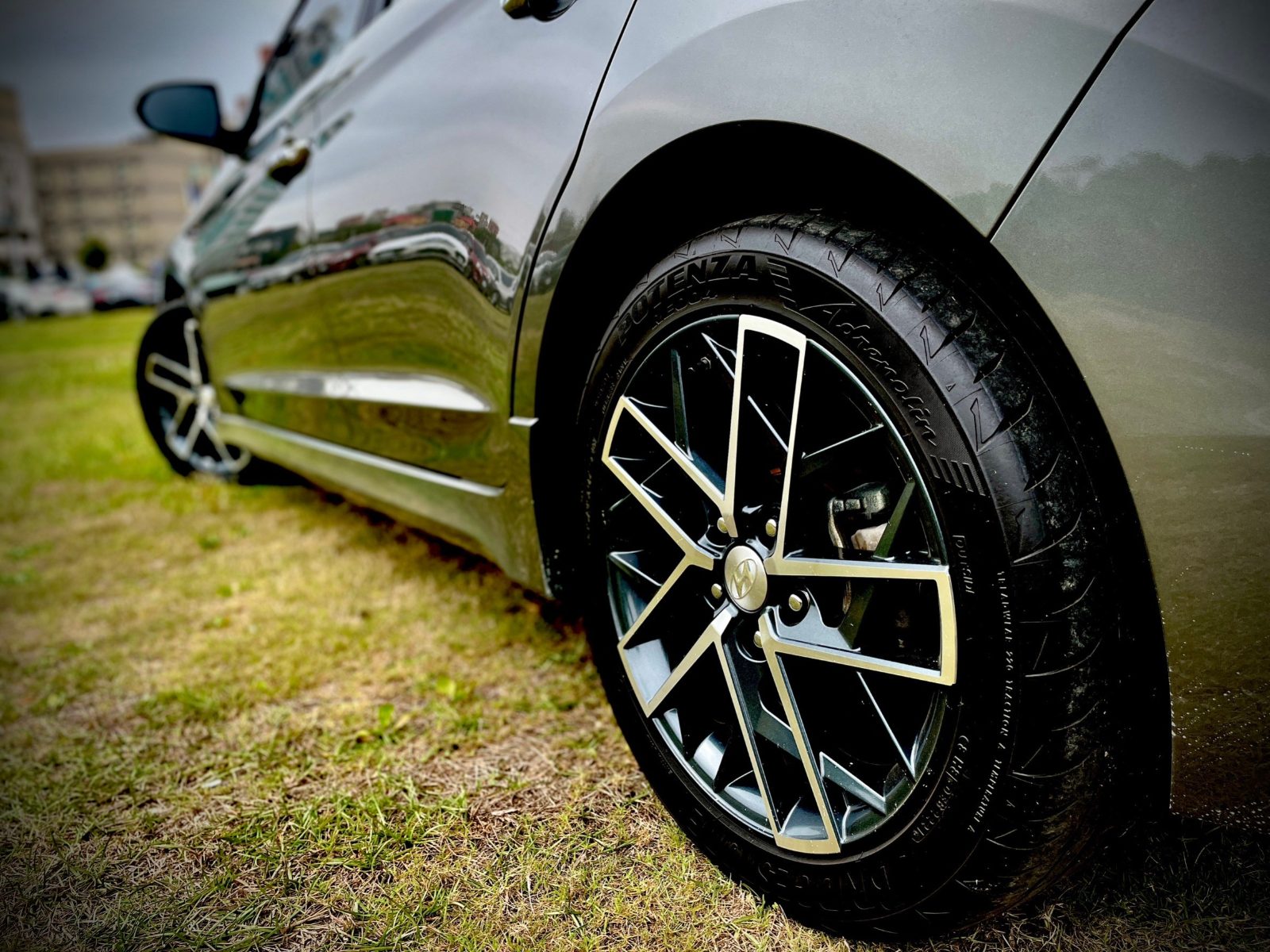 2020 Hyundai Elantra Sport 1.6 Photo 5