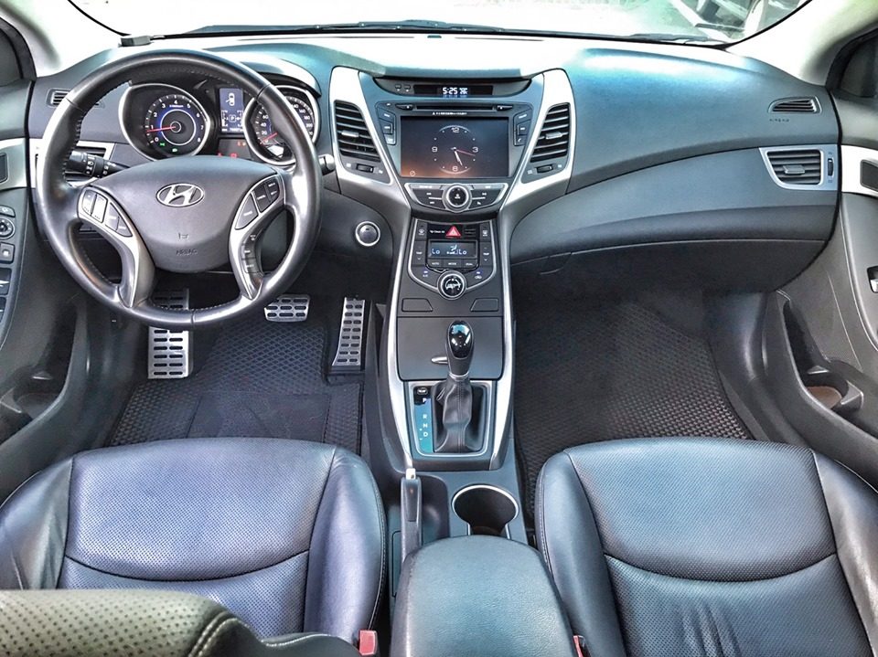 2015 Hyundai ELANTRA 1.8 Photo 8