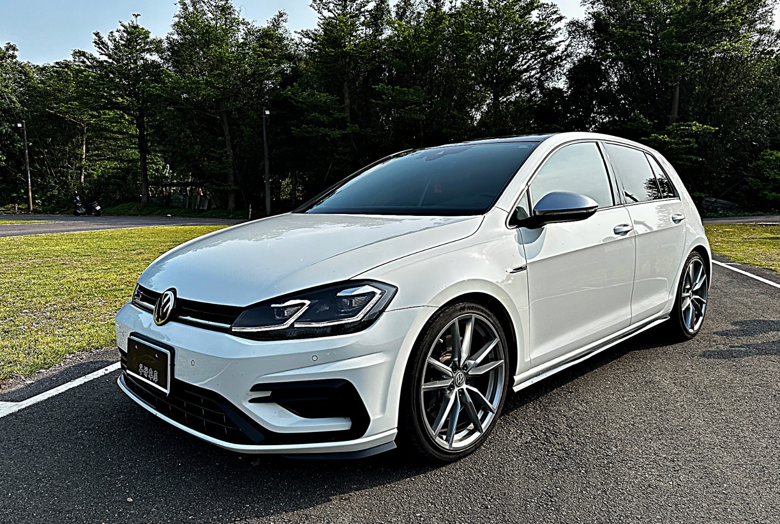 2018 Volkswagen Gofl R Golf R Photo 23