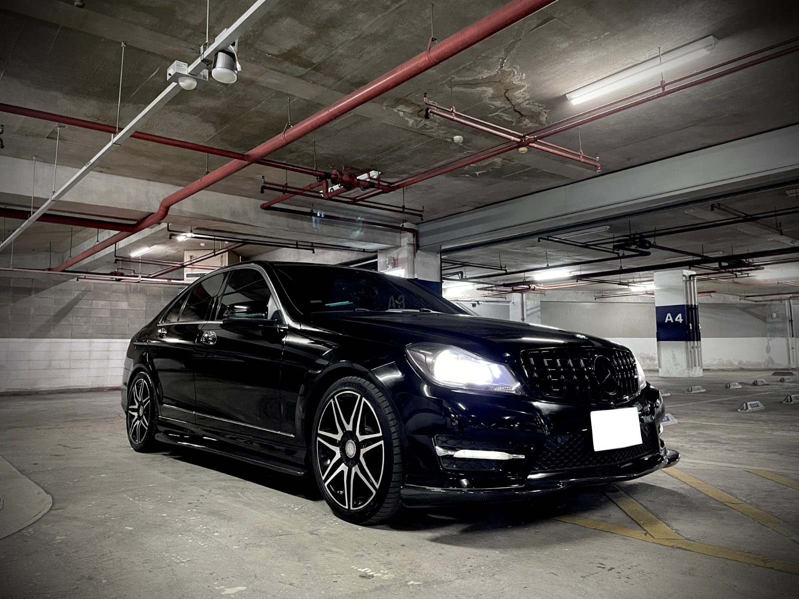 2012 Mercedes-Benz C250 AMG Plus C-Class Photo 2