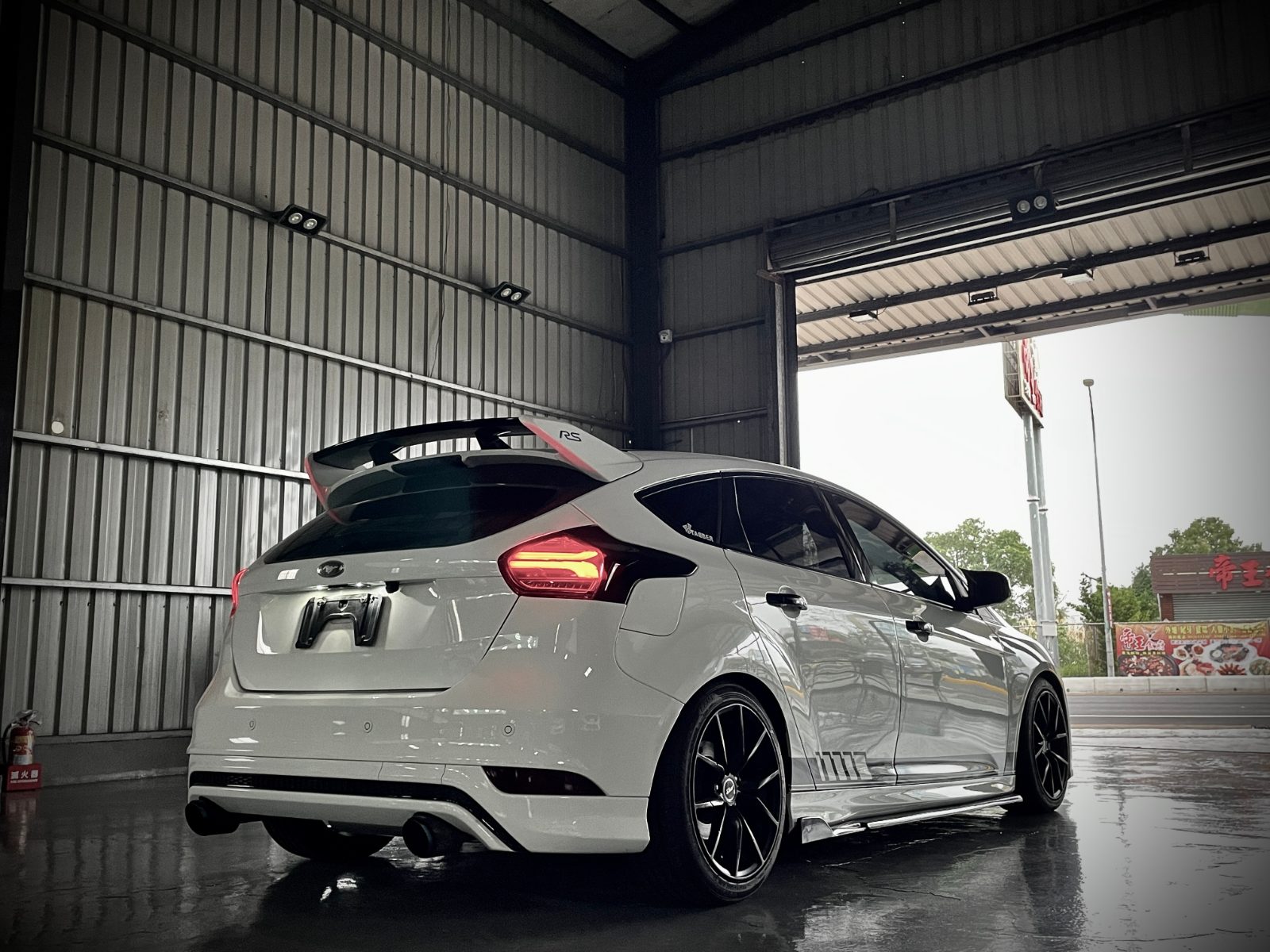 2017 Ford Focus RS拉線 照片 4