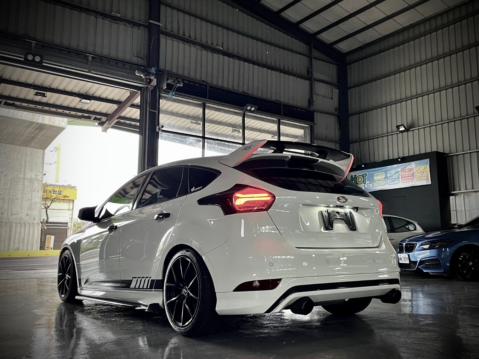 2017 Ford Focus RS拉線 照片 3
