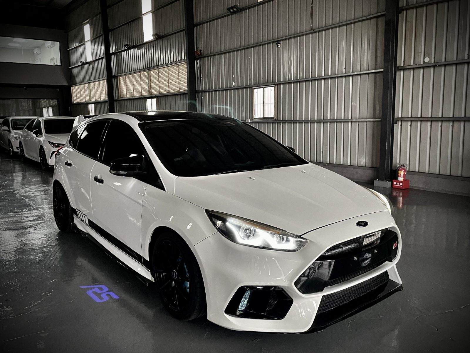 2017 Ford Focus RS拉線 照片 13