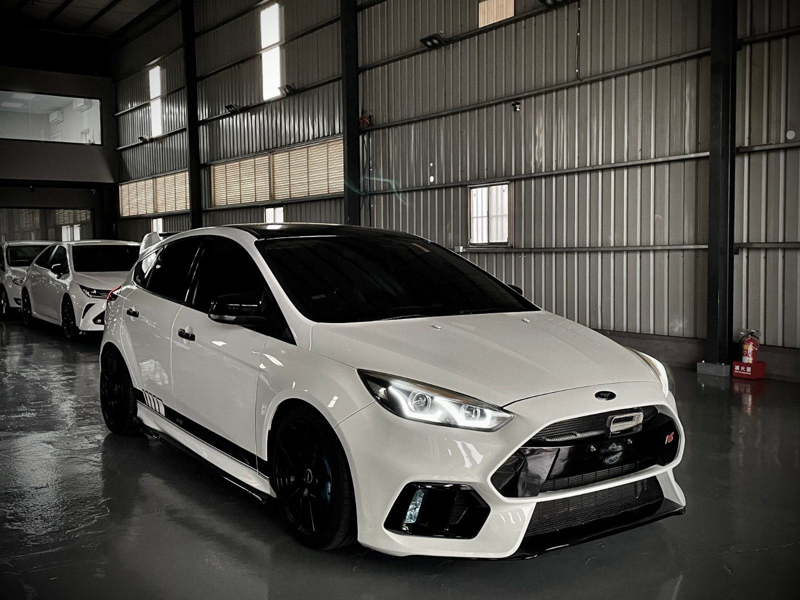 2017 Ford Focus RS拉線 照片 5