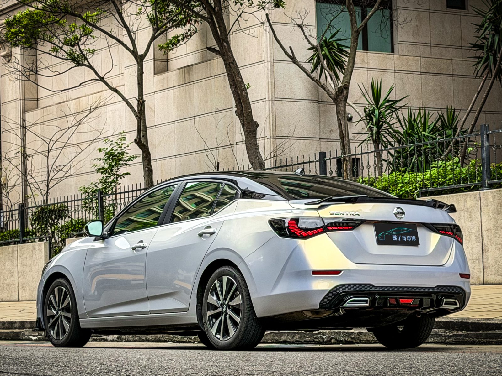 2021 Nissan Photo 6