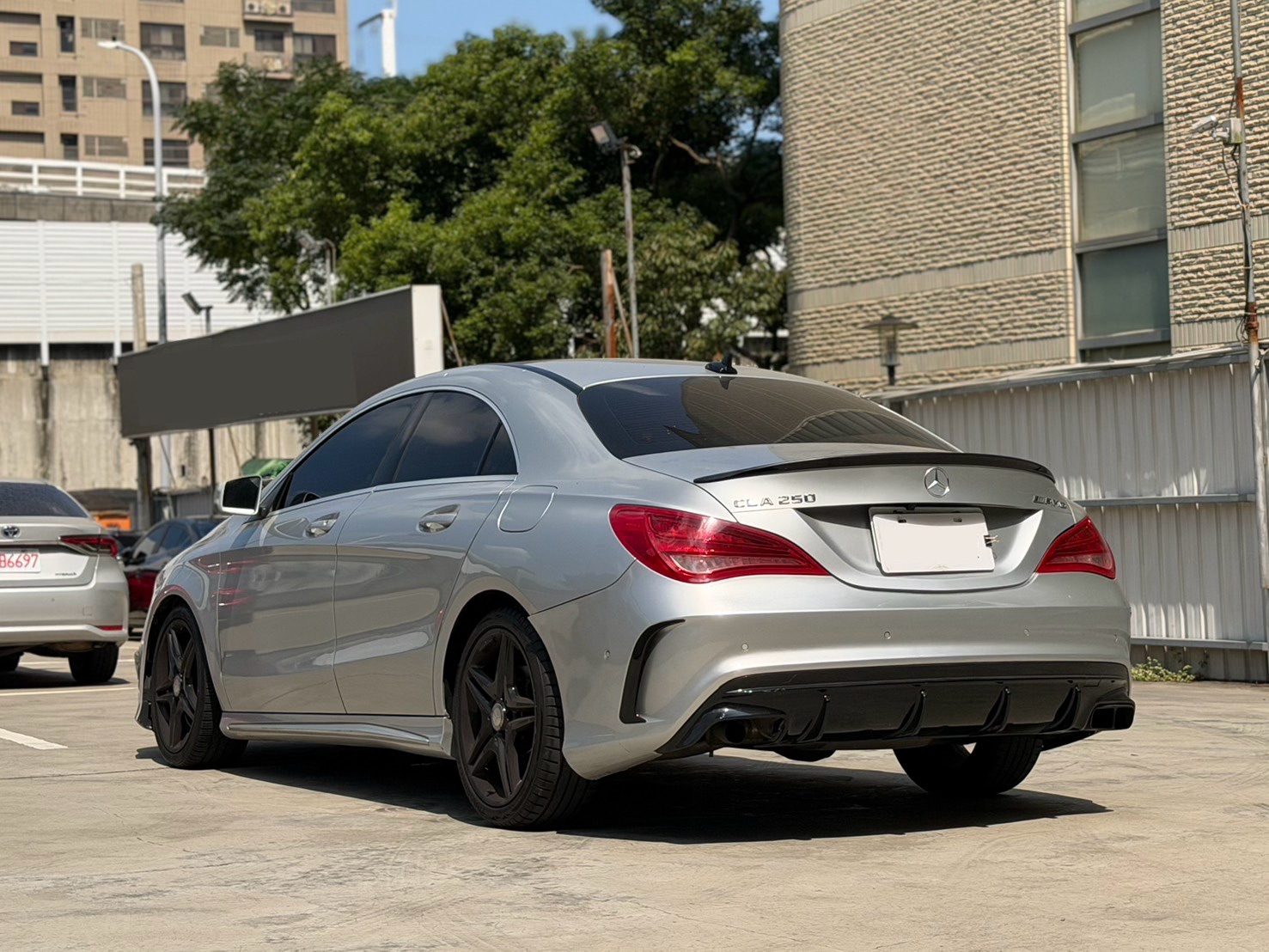 2014 Benz CLA250 AMG Photo 2