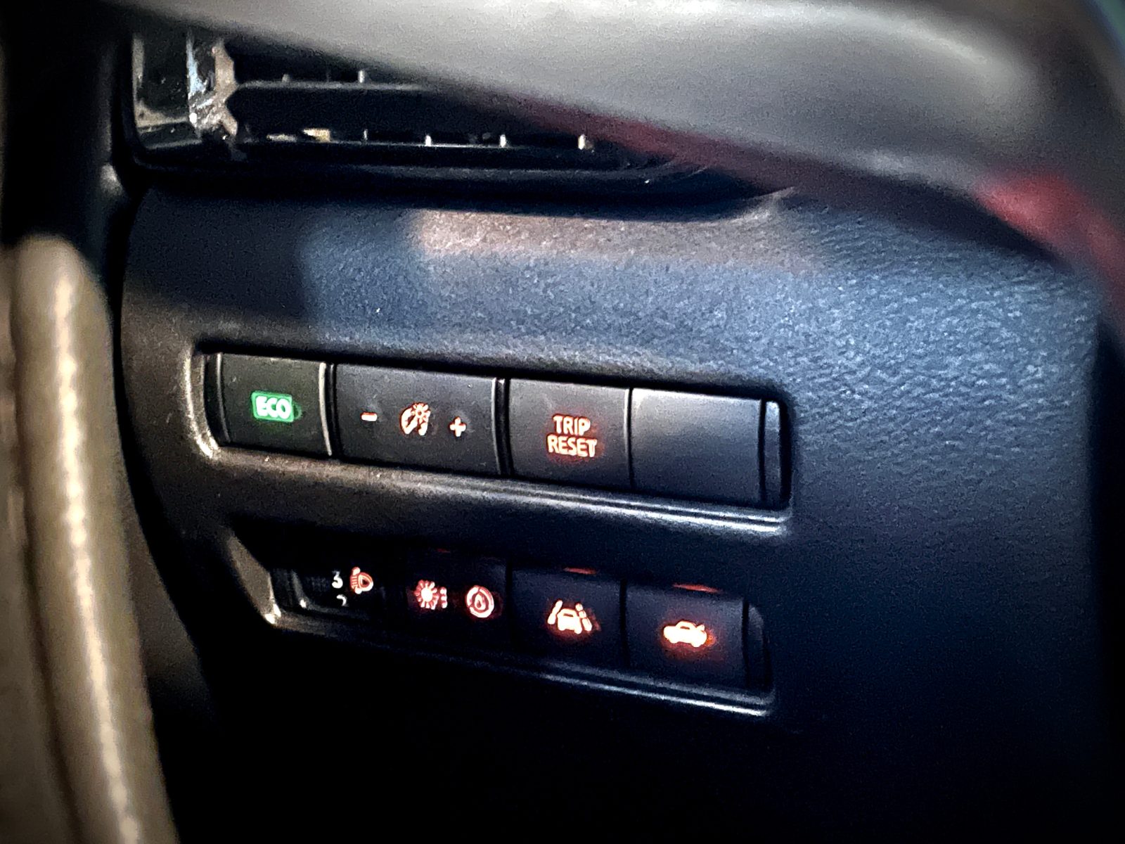 2022 Nissan Photo 9