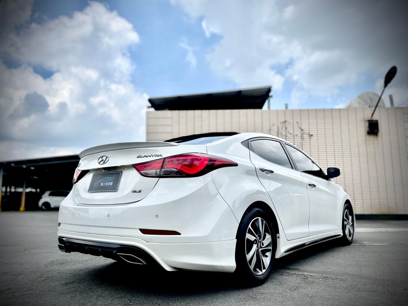 2015 Hyundai Elantra EX Photo 3