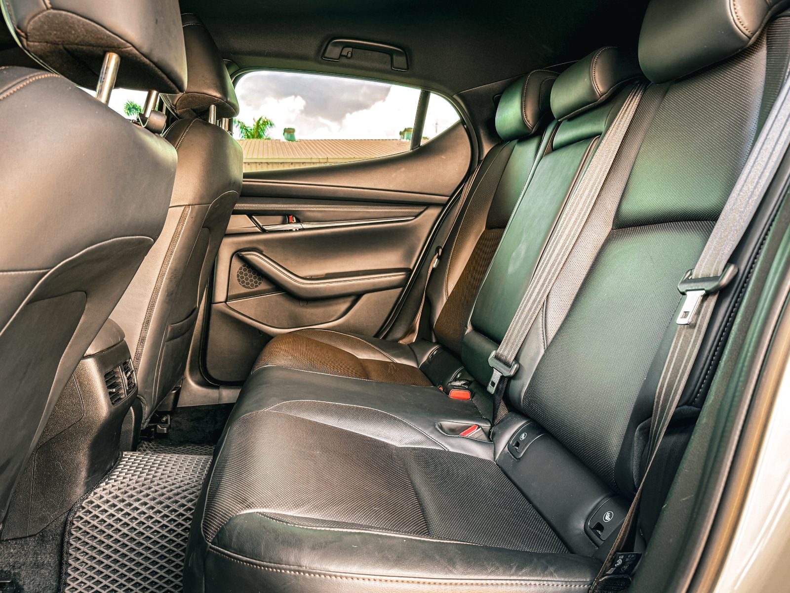 2022 Mazda BOSE Photo 8