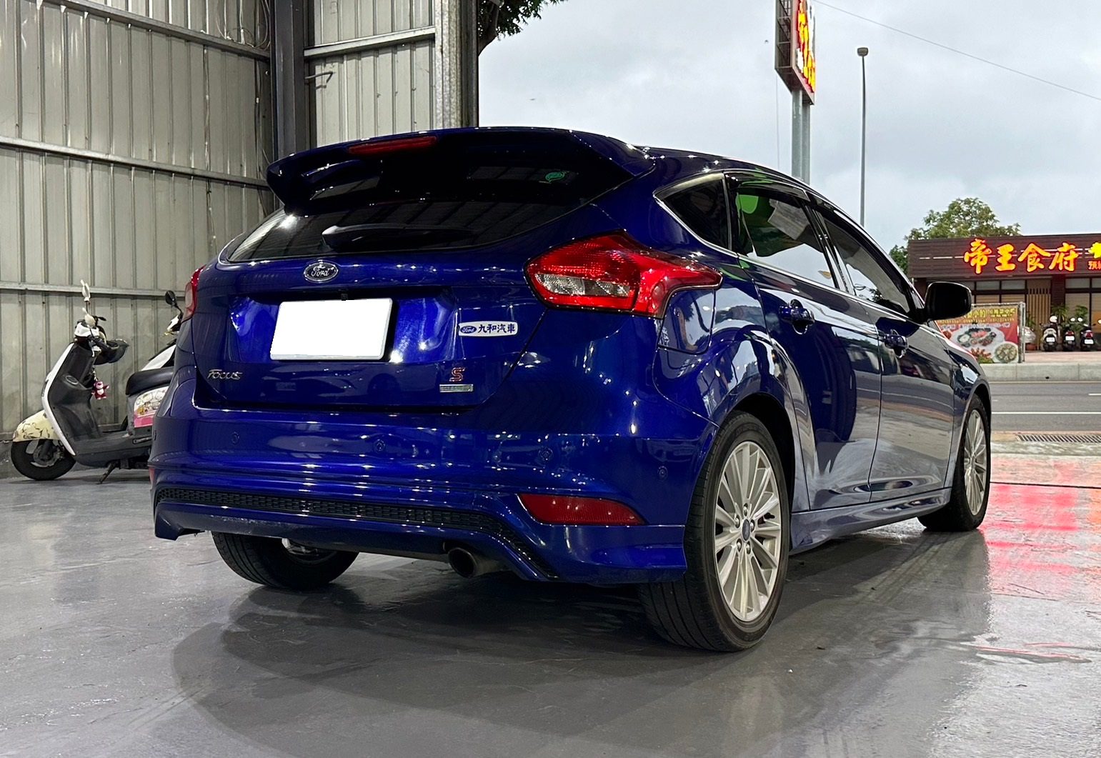 2017 Ford Focus 1.5 頂 照片 4