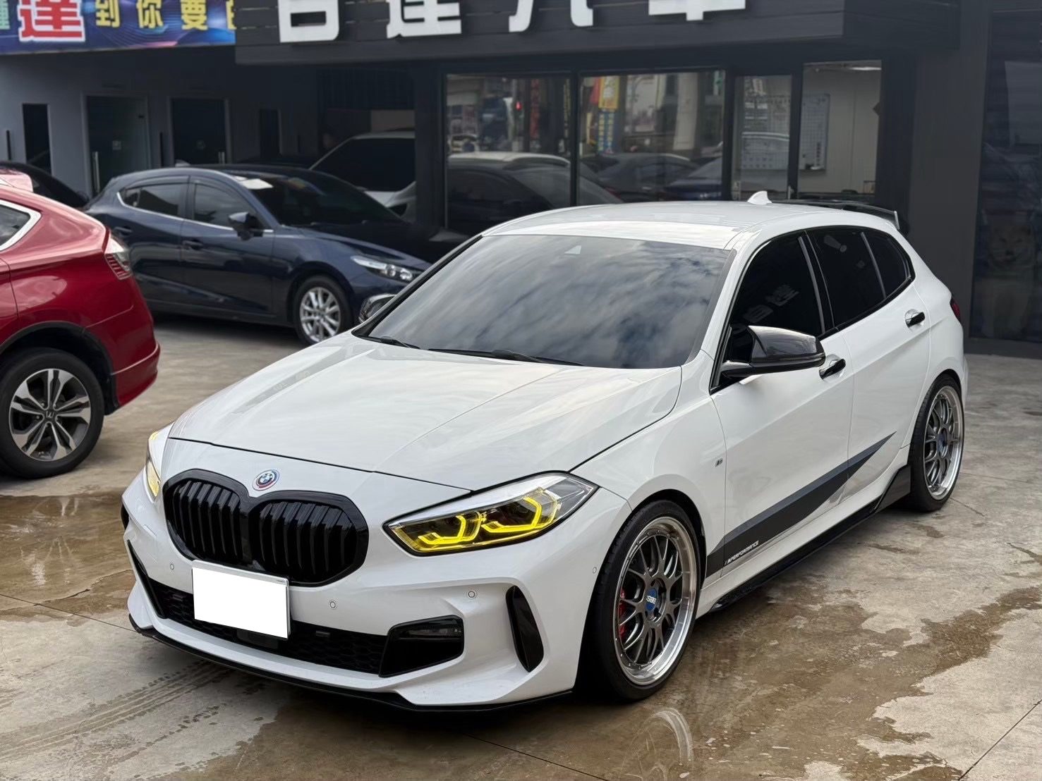 2021 BMW 118i M 1 Series Photo 1